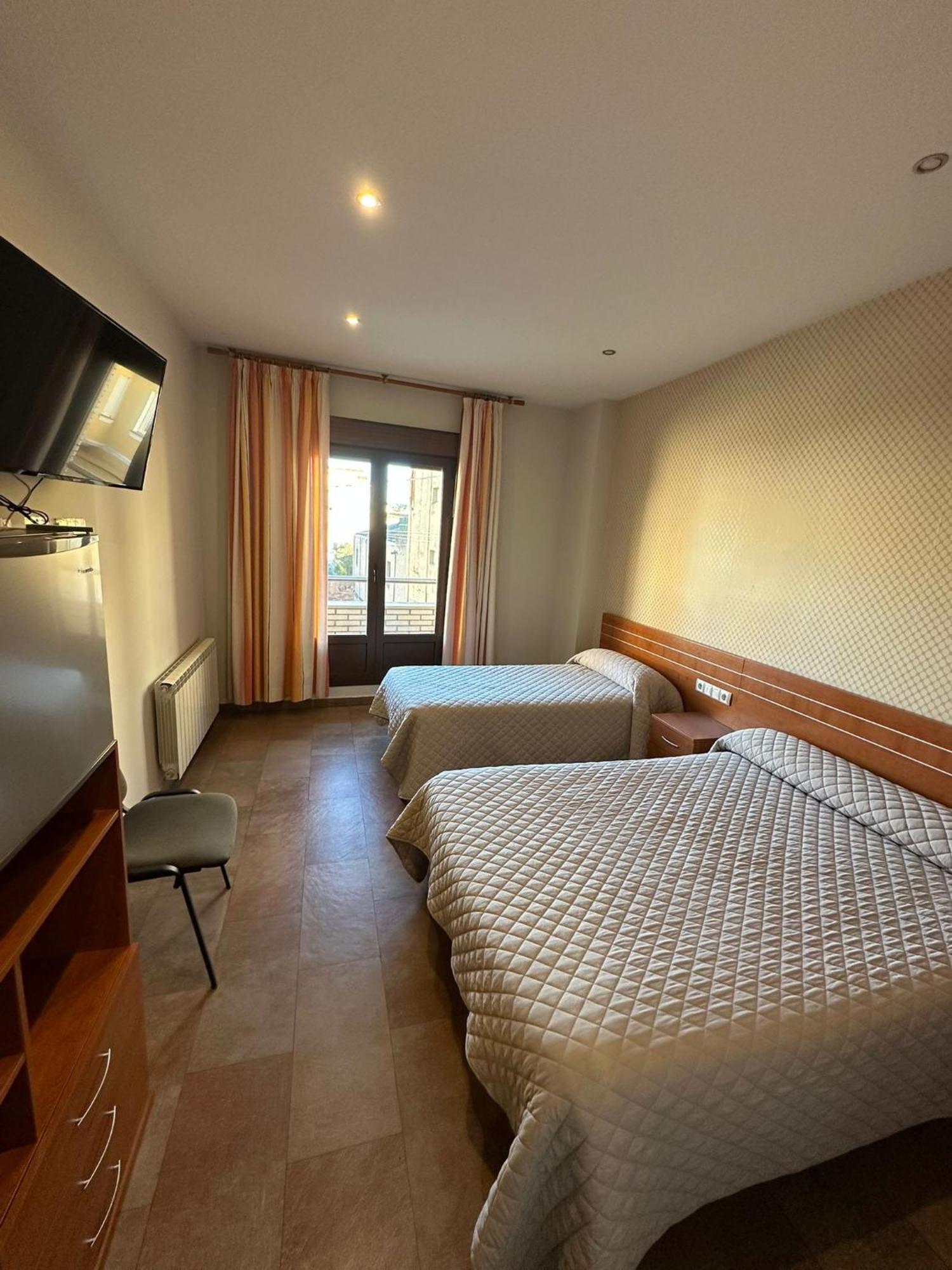 Hostal Venecia 蒙松 外观 照片